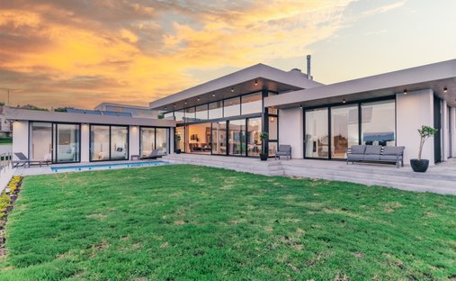 Villa in Cape Town, Western Cape, South Africa 1