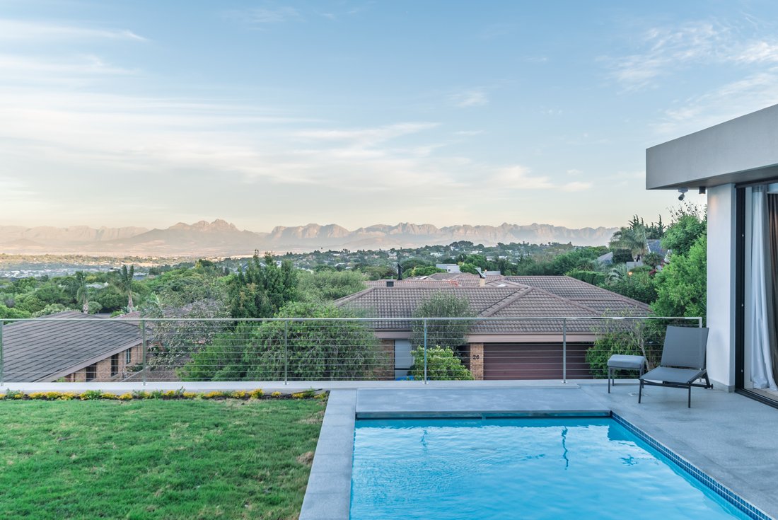 Villa in Cape Town, Western Cape, South Africa 2 - 16743507