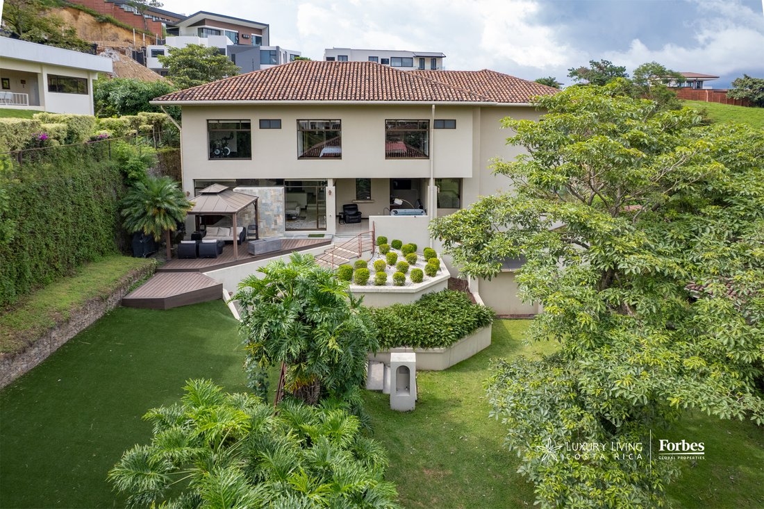 House in Santa Ana, San José Province, Costa Rica 1 - 16743043