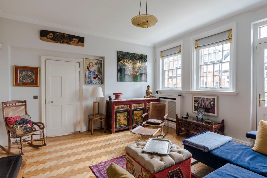 House in Clapham, Lambeth (Greater London), England 3 - 16741272