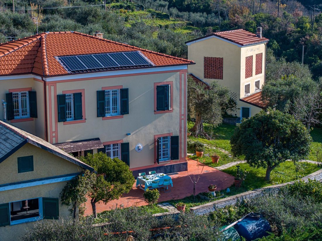 Villa in Lavagna, Liguria, Italy 1 - 12583336