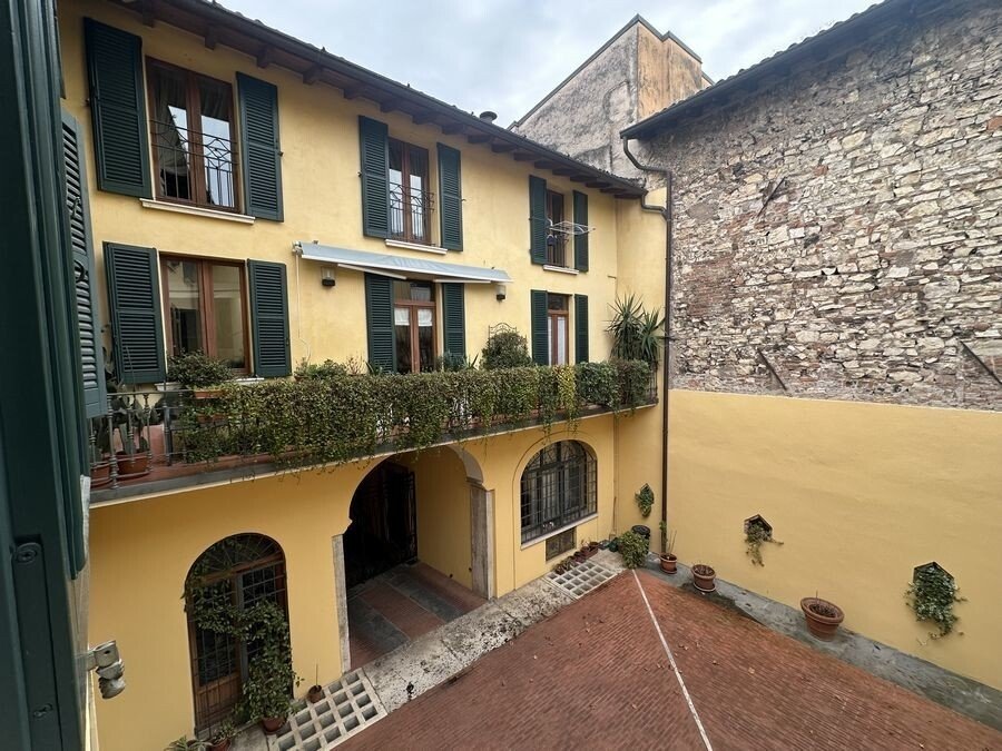Apartment in Historic Center, Brescia, Lombardy 2 - 16741436
