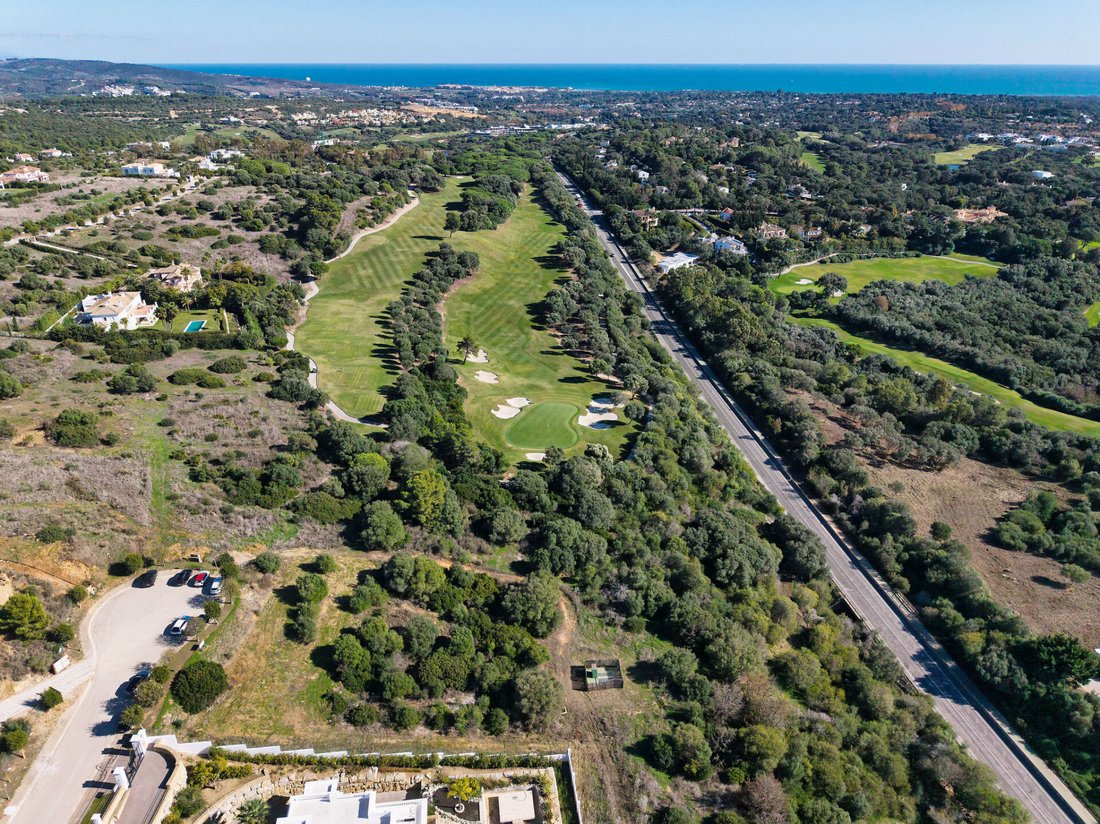 Land in Sotogrande, San Roque, Andalusia 1 - 16740174