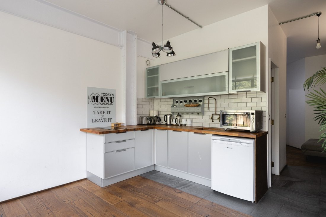 Apartment in Poplar, Tower Hamlets, England 4 - 16741216