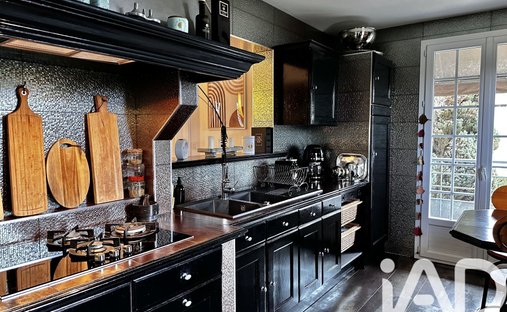 A 12th Century Chateau With Ramparts And 15 Hectares Of Grounds, Listed As A Historical