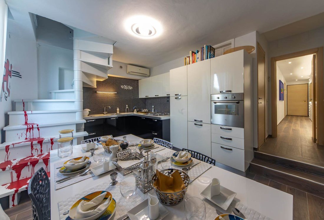 Apartment in Lungomare, Viareggio, Tuscany 2 - 16742134