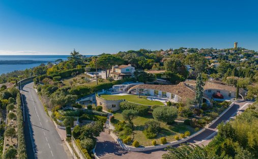 Villa in La Maure-Super Cannes, Vallauris, France 1