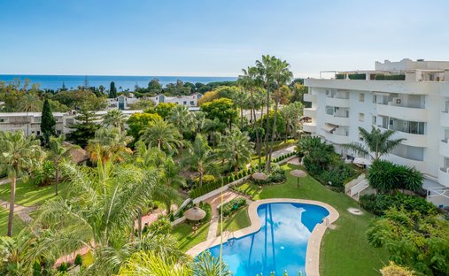 Penthouse in Golden Mile, Andalusia, Spain 1
