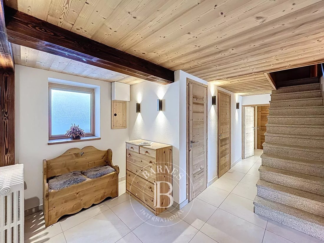 Chalet in Les Gets, Auvergne-Rhône-Alpes, France 4 - 16740298