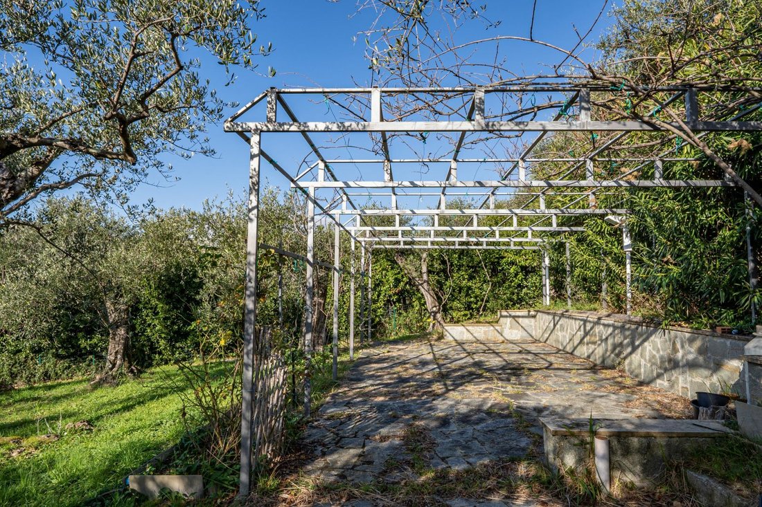 Villa in Lavagna, Liguria, Italy 4 - 12583336
