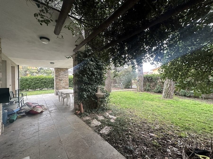 Villa in Castiglione delle Stiviere, Lombardy, Italy 3 - 16741356