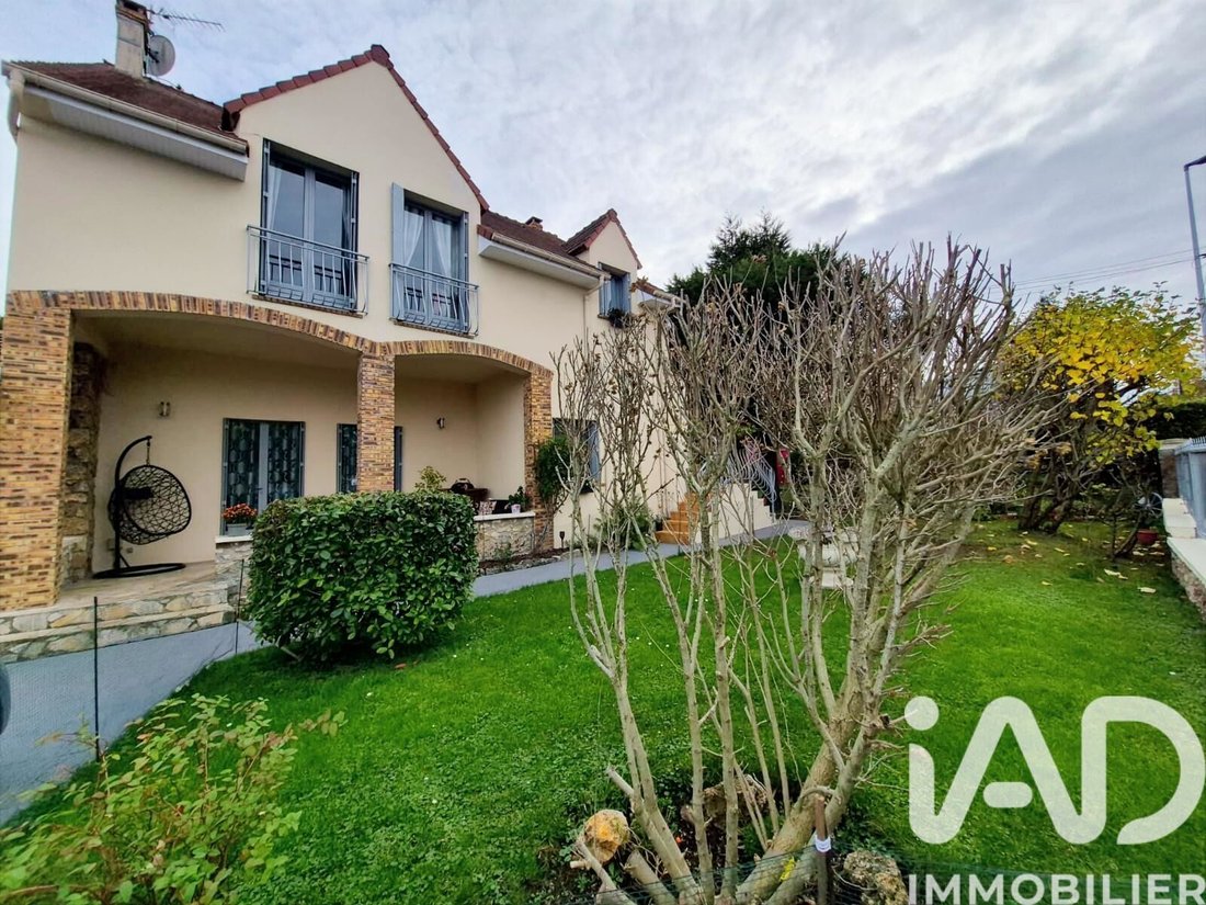 House in Lagny-sur-Marne, Ile-de-France, France 1 - 16740918