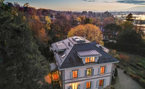 Castle Life At Your Fingertips