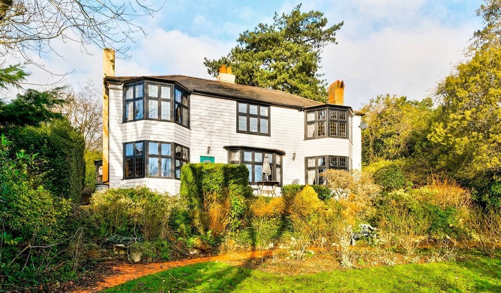 House in High Beech, Loughton, England 2 - 16741255
