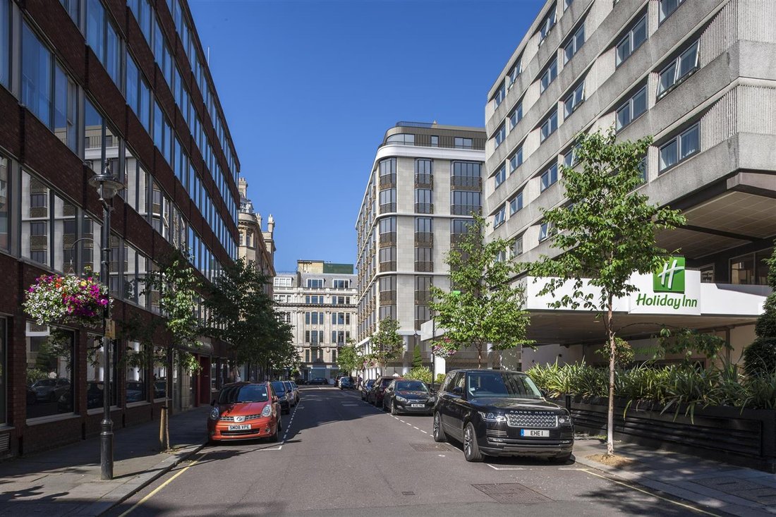 Apartment in Fitzrovia, Camden, England 4 - 16741039