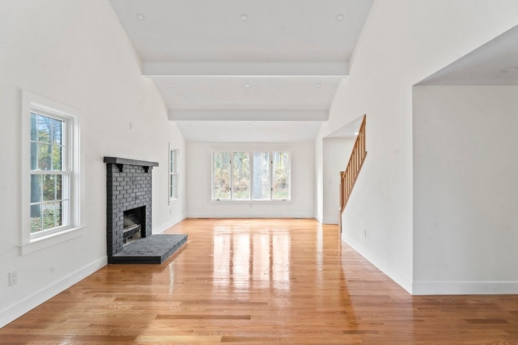 House in Raynham, Massachusetts, United States 4 - 16741681