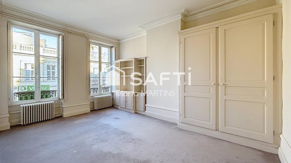 Apartment in Hôtel de Ville-Quinconce-Saint Seurin-Fondaudège, Bordeaux, France 3 - 16740702