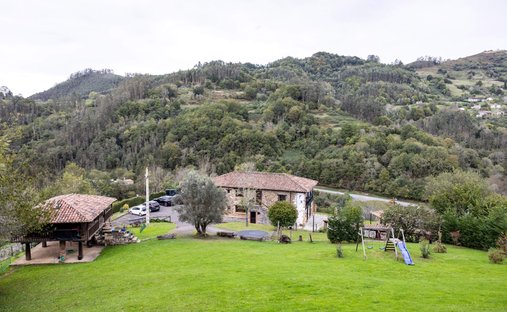 Country House in Cabranes, Asturias, Spain 1