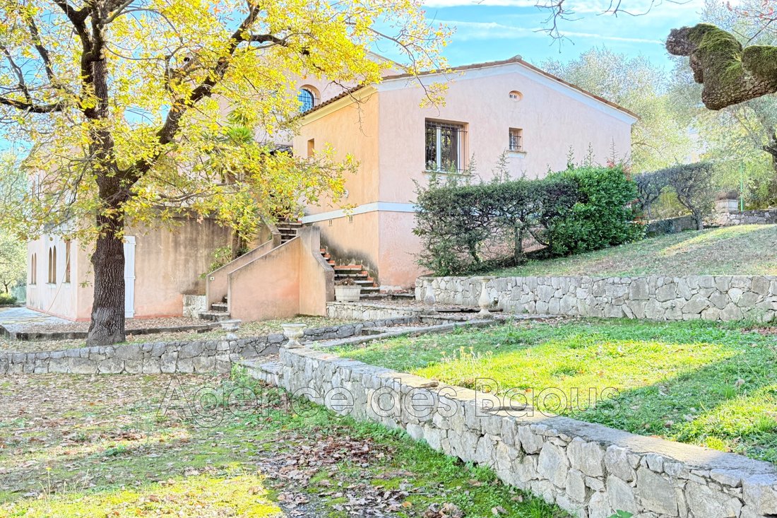 Villa in Nord, La Gaude, France 4 - 16740273