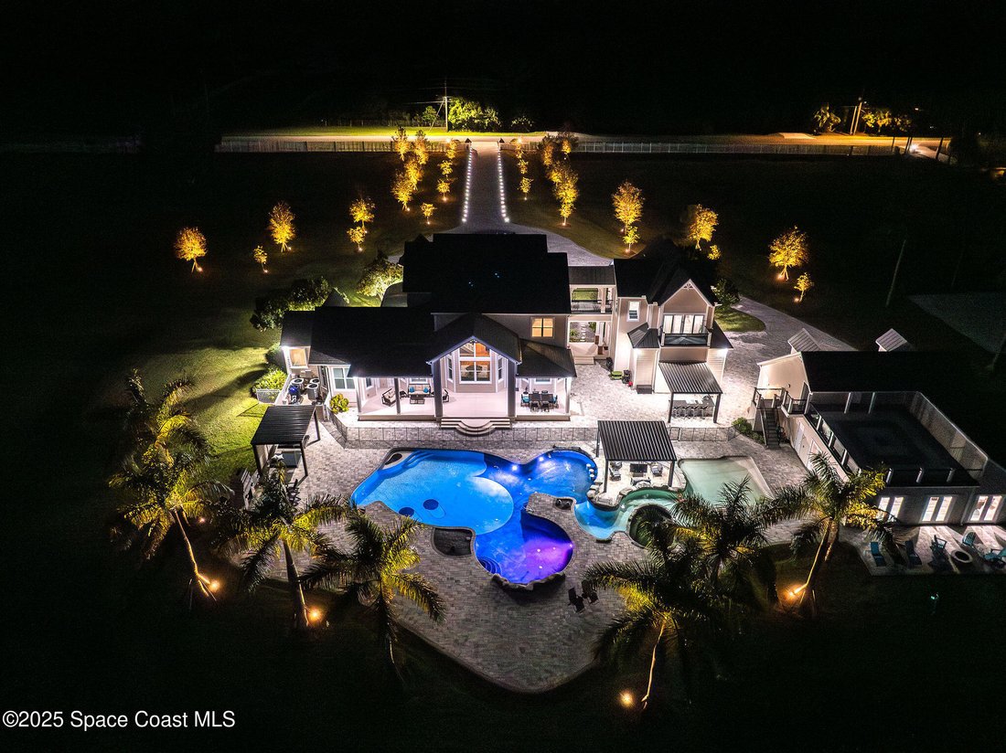 House in Palm Bay, Florida, United States 4 - 16741219