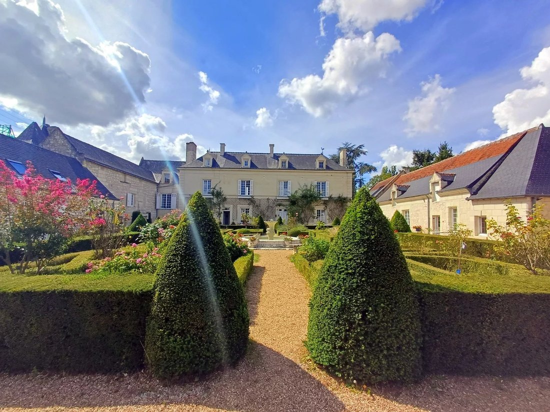 House in Chinon, Centre-Val de Loire, France 1 - 16411286