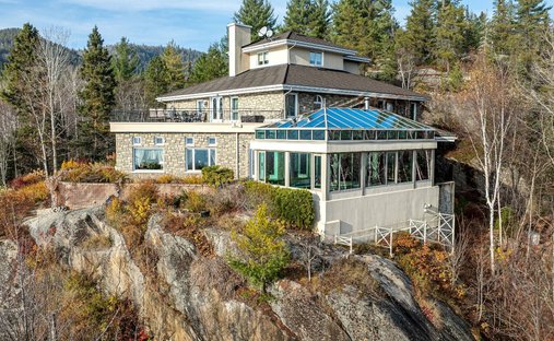 Haus in Sainte-Rose-du-Nord, Québec, Kanada 1