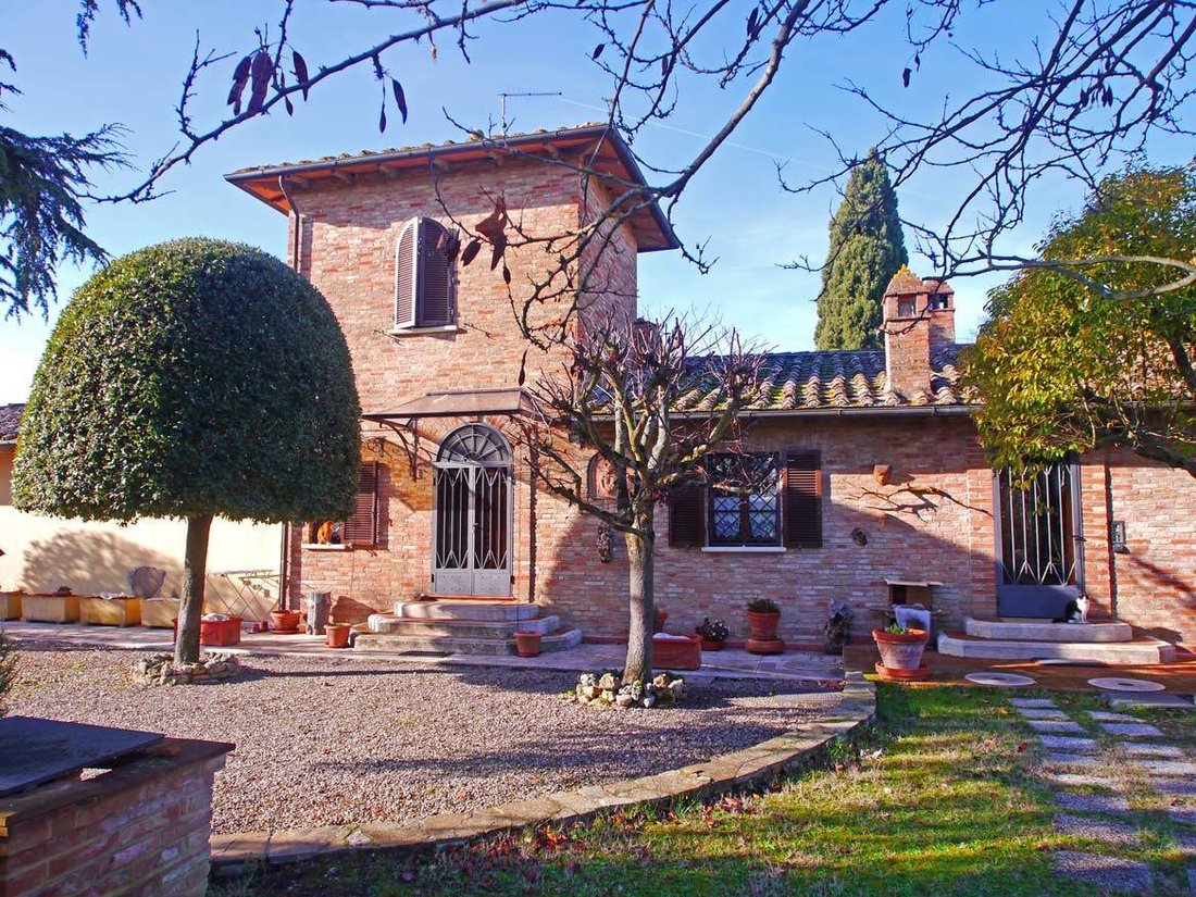 House in Castelnuovo Berardenga, Tuscany, Italy 1 - 16740365