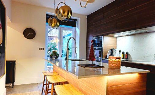 Castle for Sale in Brive-la-Gaillarde, Nouvelle-Aquitaine, France