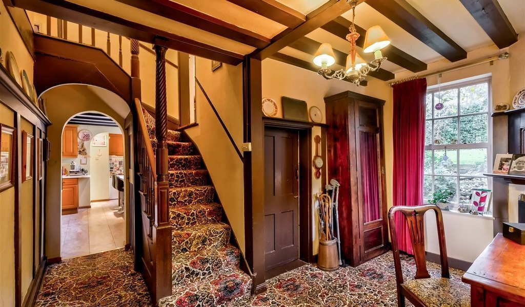House in High Beech, Loughton, England 3 - 16741255