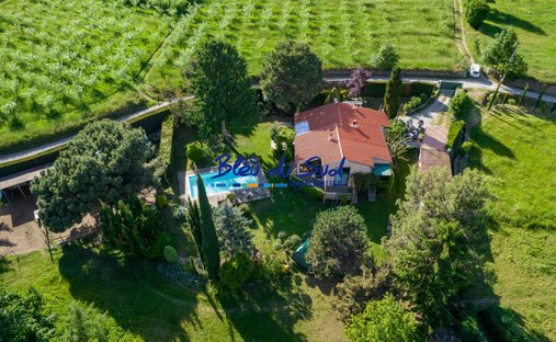Villa a Estoher, Occitania, Francia 1