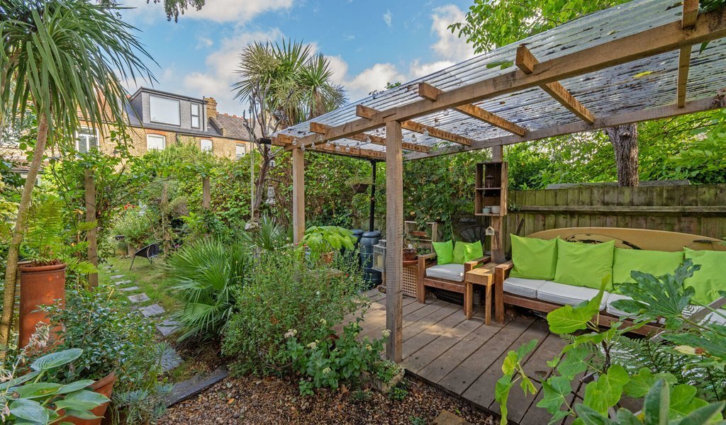 House in Aldersbrook, Redbridge, England 2 - 16741209