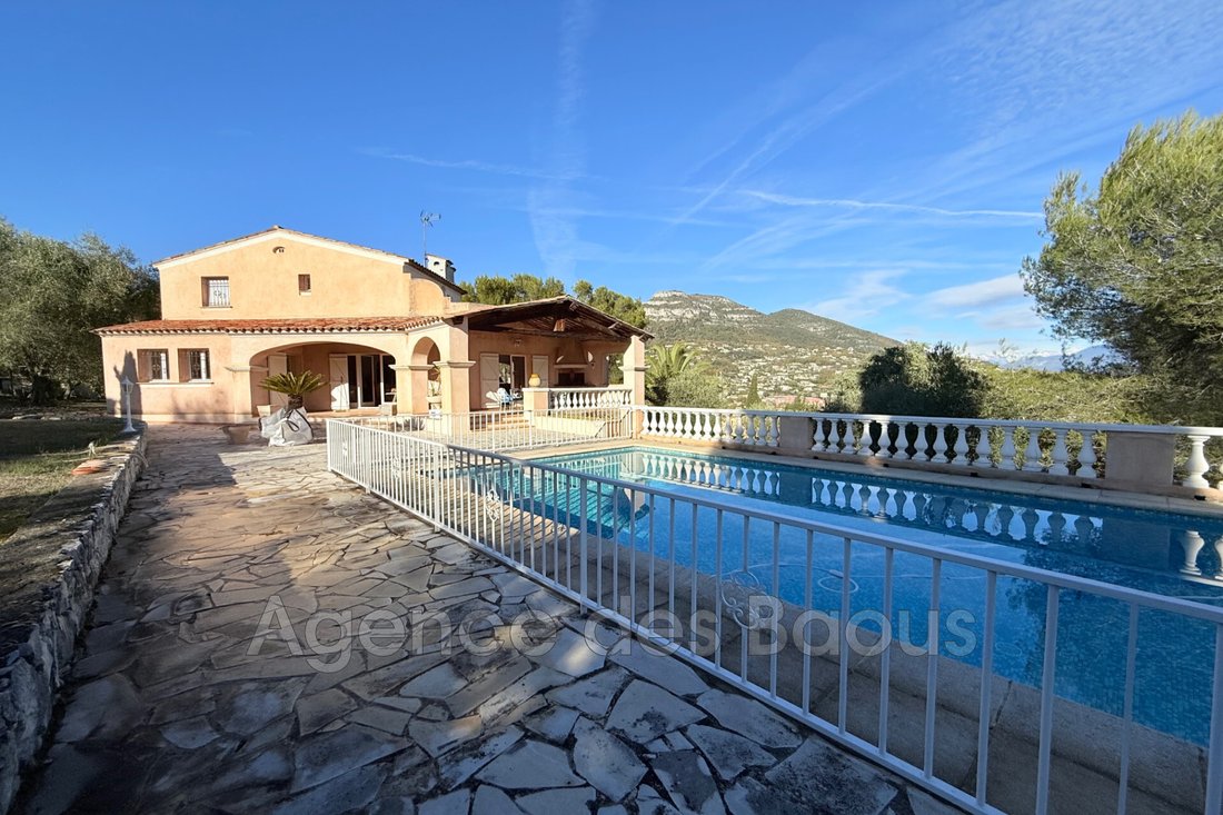 Villa in Nord, La Gaude, France 3 - 16740273