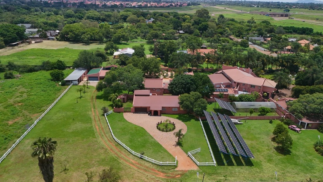 Farm Ranch in The Orchards, Gauteng, South Africa 2 - 16648825