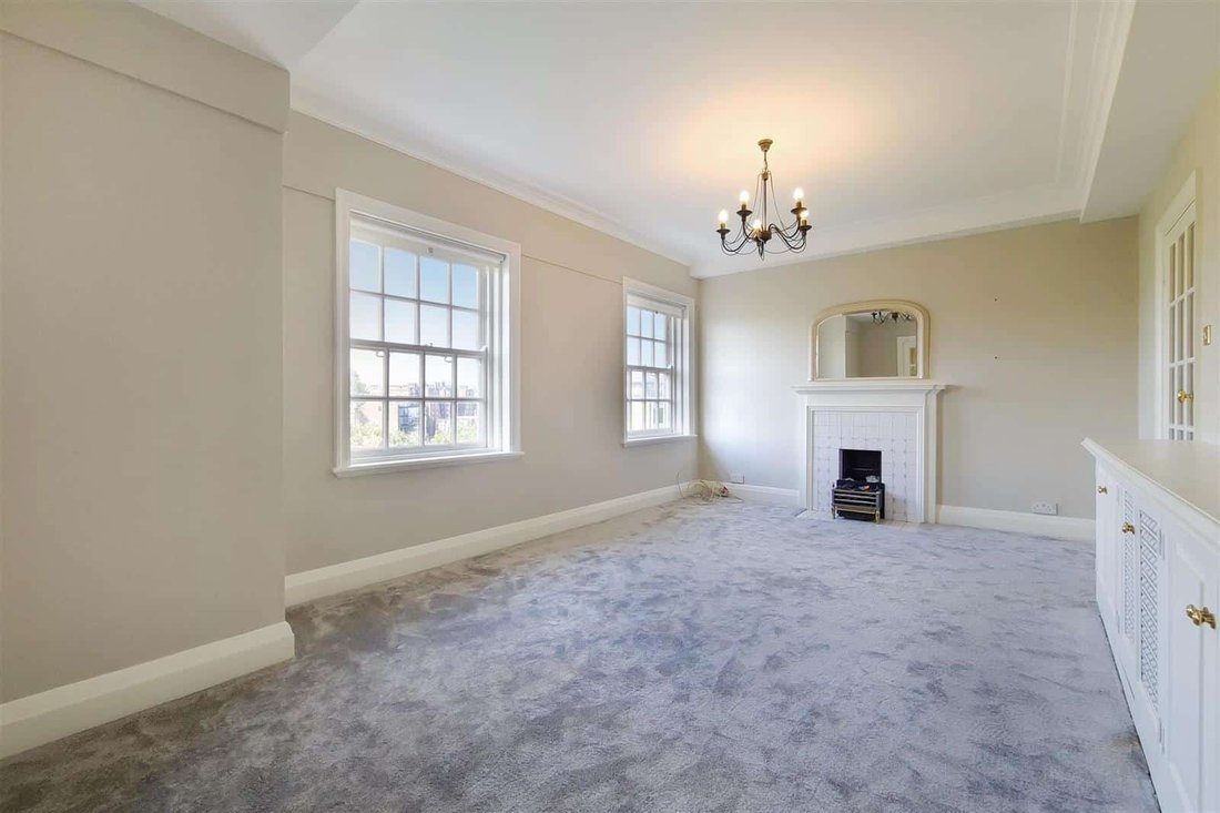 Apartment in Brompton, Kensington And Chelsea, England 1 - 16741100