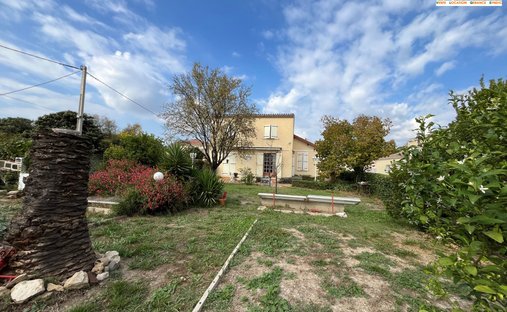 Castle for Sale in Istres, Provence-Alpes-Côte d'Azur, France
