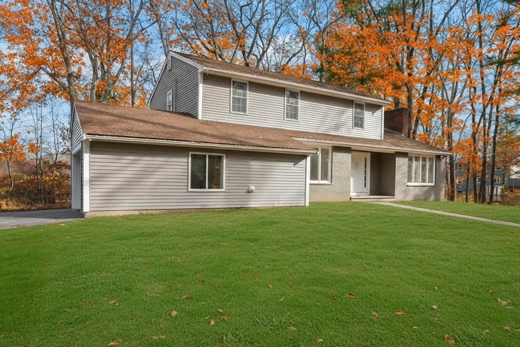 House in Raynham, Massachusetts, United States 2 - 16741681