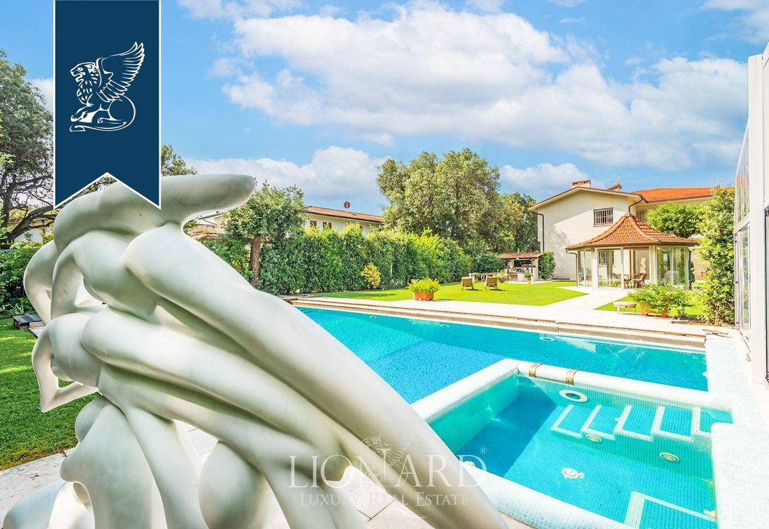 Villa in Vittoria Apuana, Forte dei Marmi, Tuscany 4 - 16741749