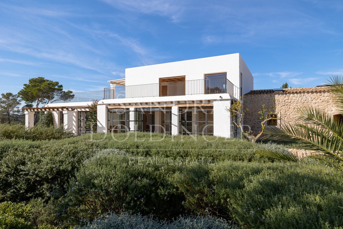 Villa in Santa Gertrudis de Fruitera, Santa Eularia des Riu, Balearic Islands 2 - 16743510