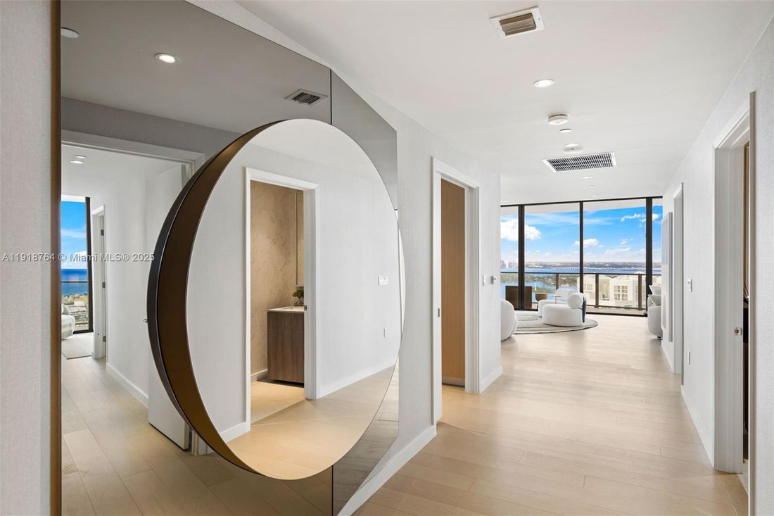 Condo in Miami Beach, Florida, United States 5 - 16742197
