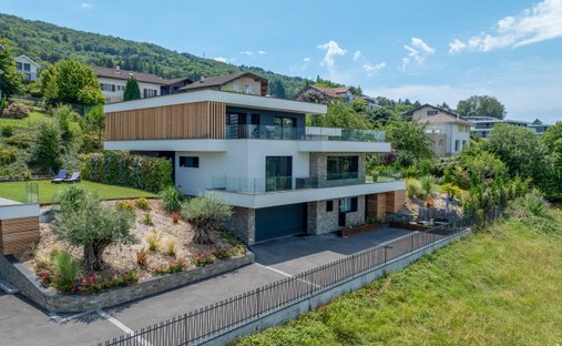 House in Neuvecelle, Auvergne-Rhône-Alpes, France 1