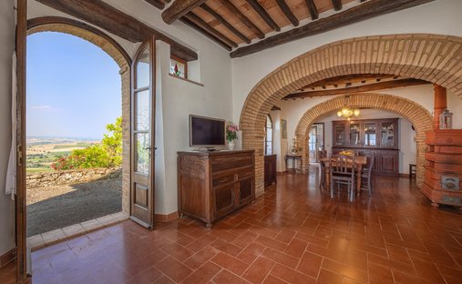Castle To Be Renovated For Sale In Montalcino, Valdorcia