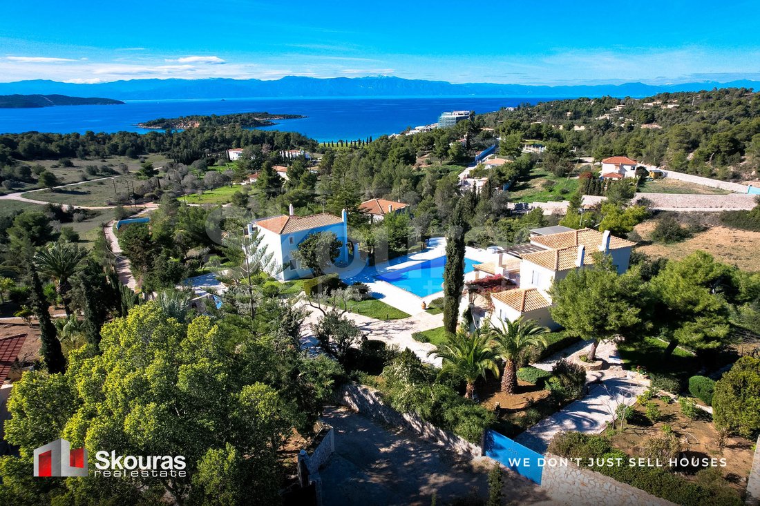 Villa in Koinotita Portoxeliou, Kranidi, Greece 1 - 16727629