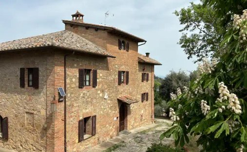 Country House in Italy 1