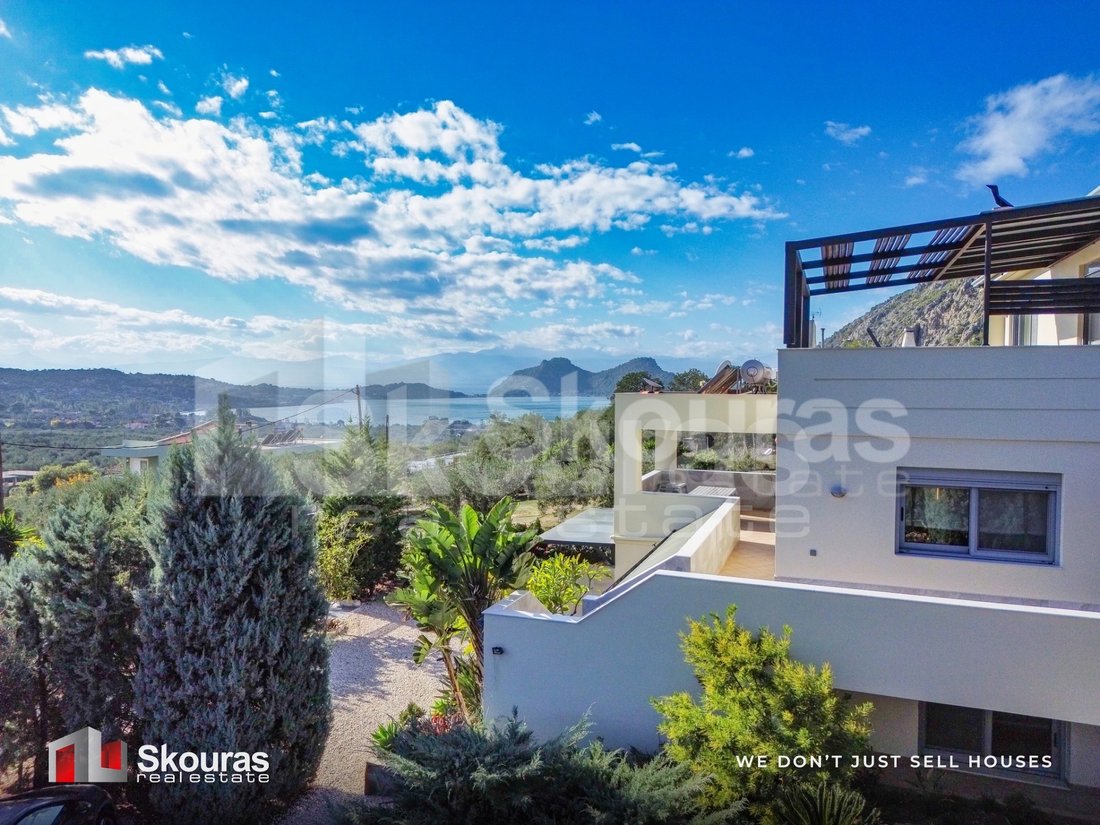 Villa in Community of Loutraki - Perachora, Loutraki - Perachora, Greece 1 - 16727828