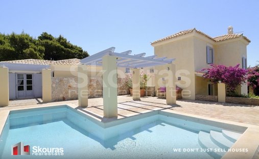 House in Koinotita Portoxeliou, Kranidi, Greece 1