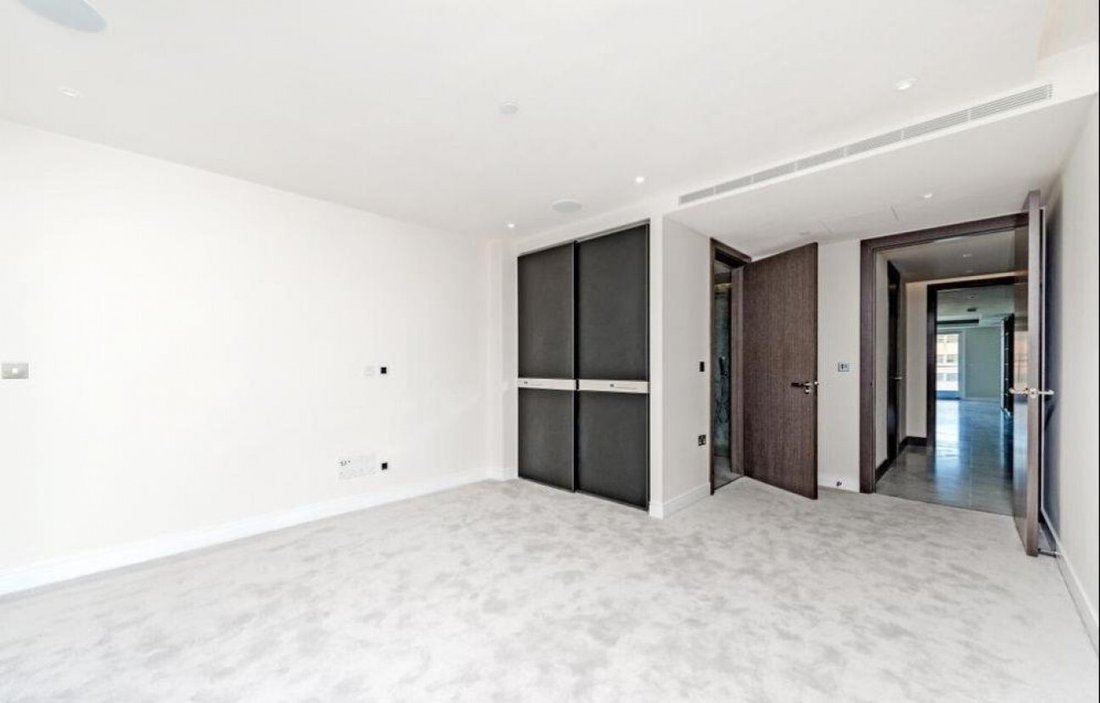 Apartment in Chelsea Harbour, England 5 - 16741188
