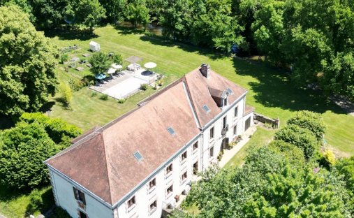 House in Saint-Medard-d'Excideuil, Nouvelle-Aquitaine, France 1