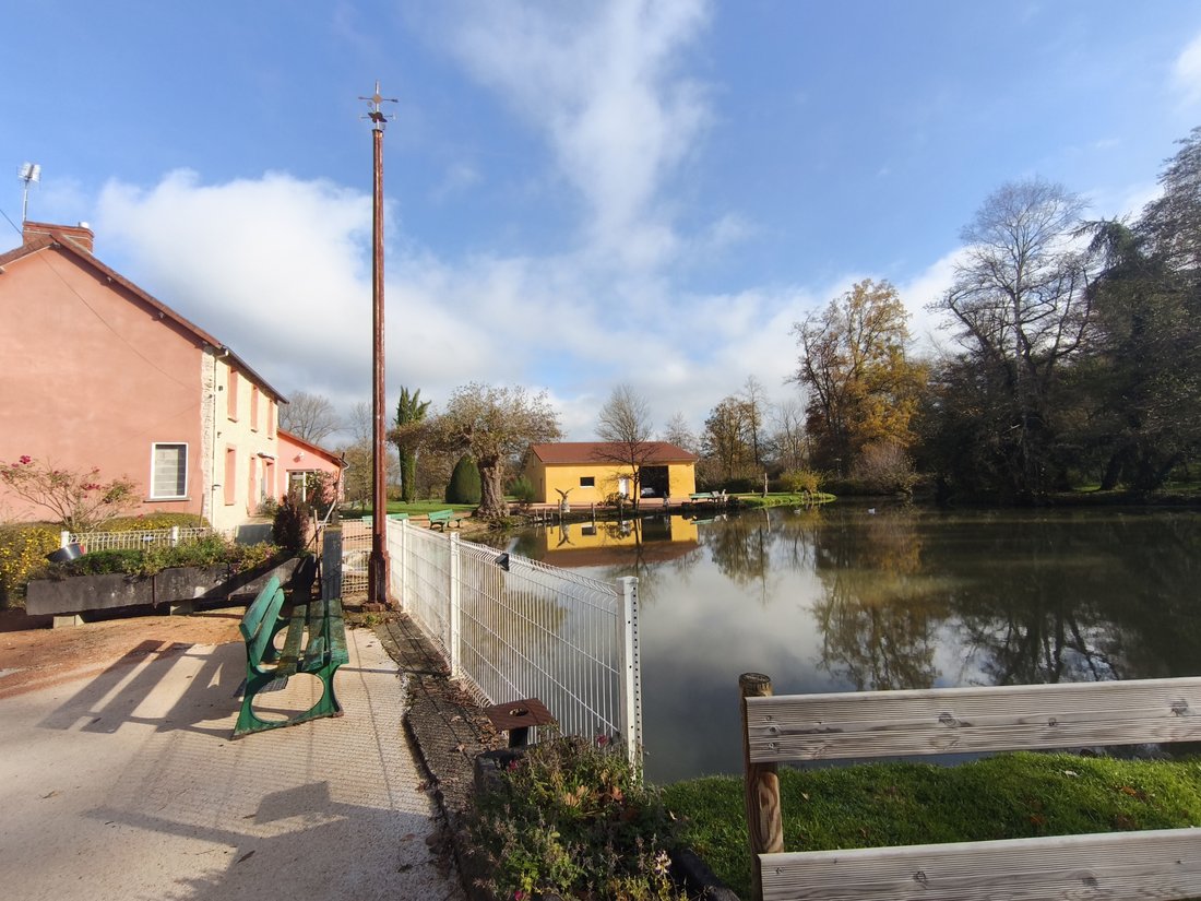 Estate in Clermont-Ferrand, Auvergne-Rhône-Alpes, France 4 - 16741554