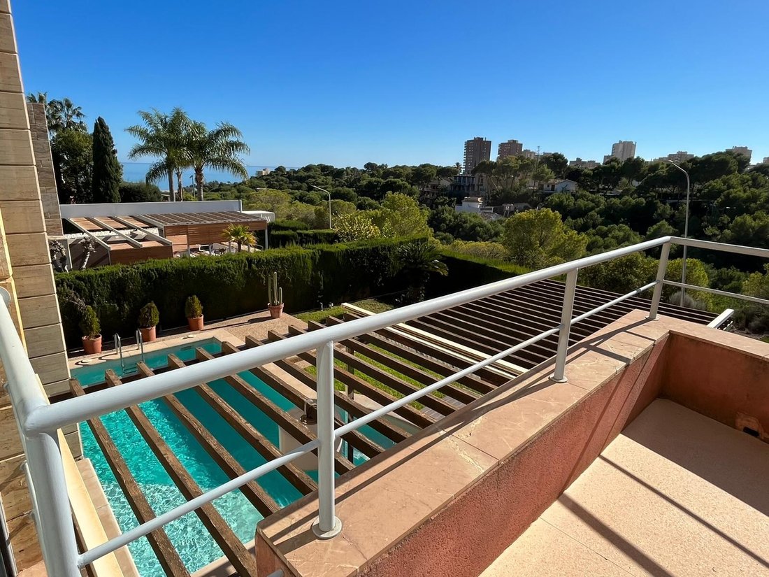 Villa in Dehesa de Campoamor, Orihuela, Valencian Community 4 - 16740266