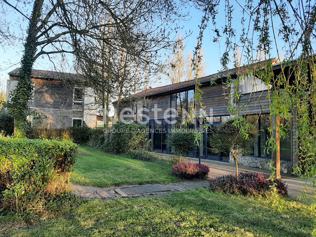 House in Nueil-les-Aubiers, Nouvelle-Aquitaine, France 3 - 16740305